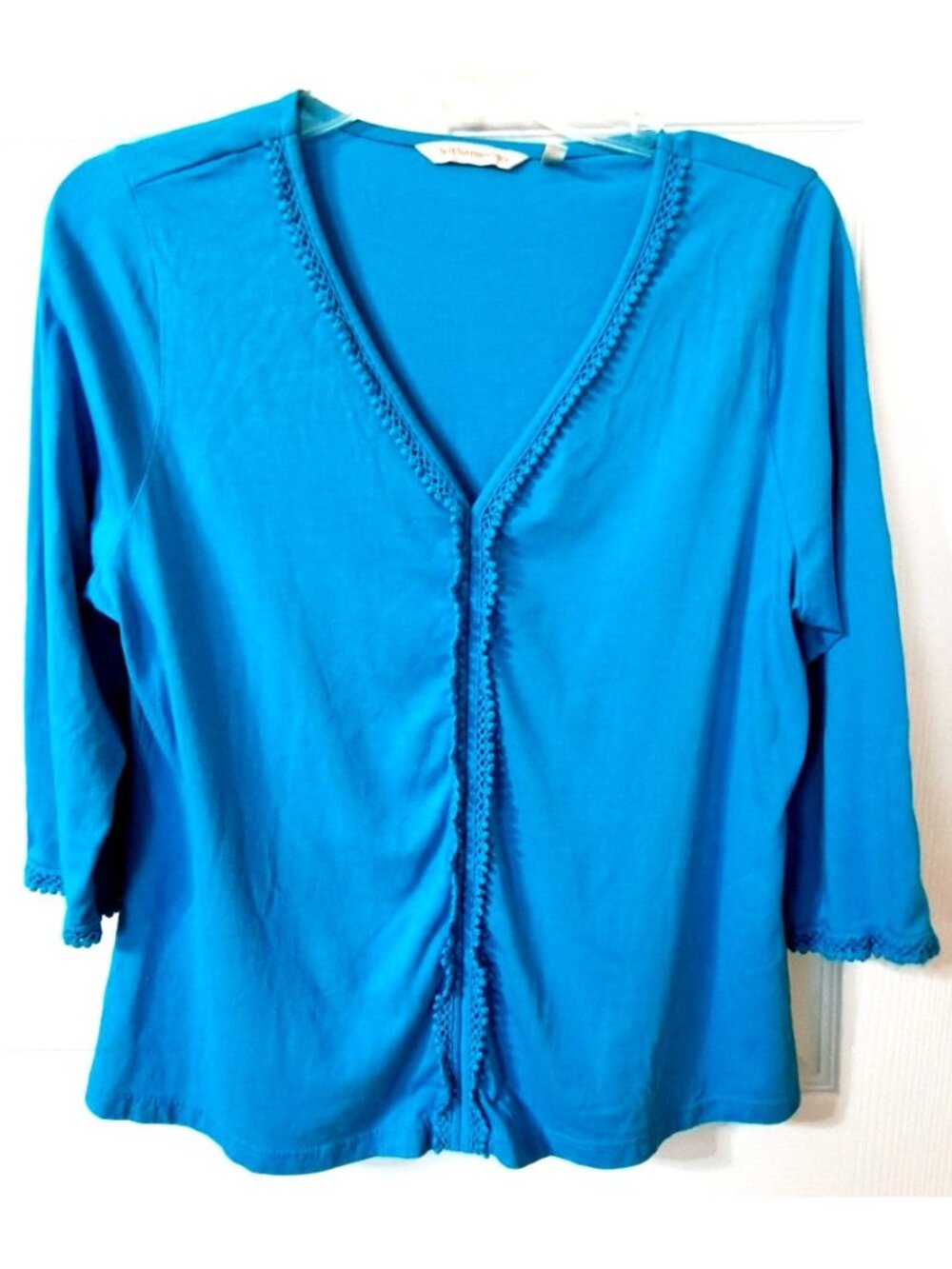 Soft Surroundings PL Blue V-Neck Half Sleeve Cropped Top Lace Trim